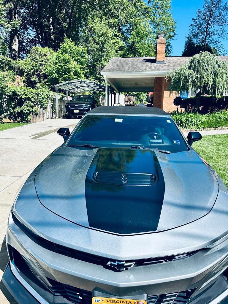 Luxury car exterior detailing